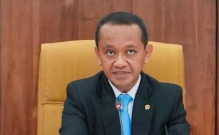 Bahlil Lahadalia, mengungkap alasan penghapusan pengecer LPG 3 kg,  untuk menghindari permainan harga yang merugikan masyarakat. (foto X/@erickthohir)